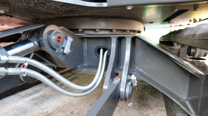 SDLG ER655H Zero Tail Swing Mini Excavator under carriage view with blade from the front