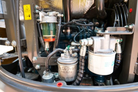 SDLG ER627H Kubota engine diesel and oil filters