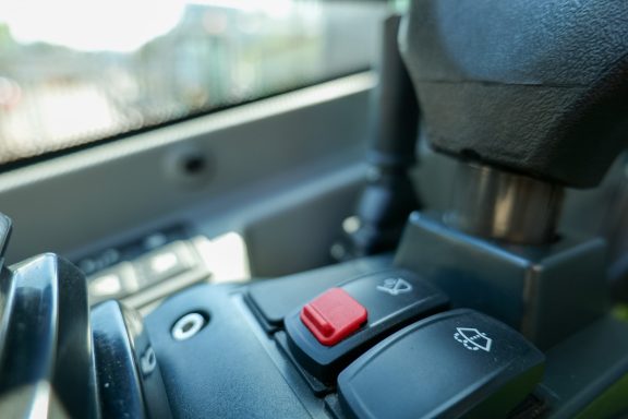 SDLG ER655H Zero Tail Swing 6 ton  Mini Excavator cab interior switches