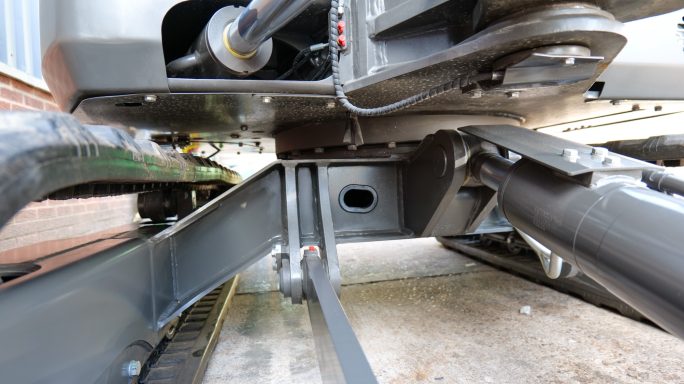 SDLG ER655H Zero Tail Swing Mini Excavator under carriage view with blade