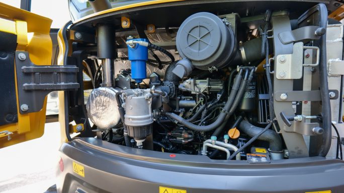 SDLG ER655H Zero Tail Swing Mini Excavator engine bay close up