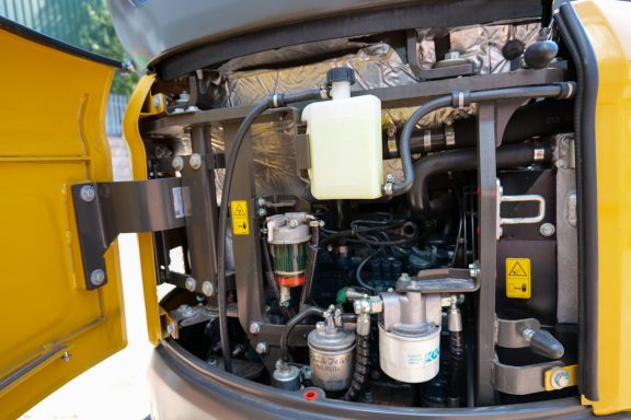 SDLG ER627H Kubota engine