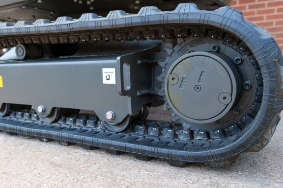 SDLG ER627H track motor view